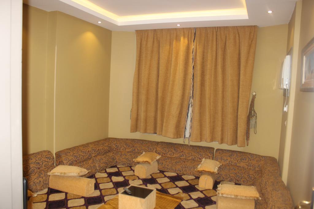 Qasser Alrawsha Aparthotel Jeddah Bilik gambar